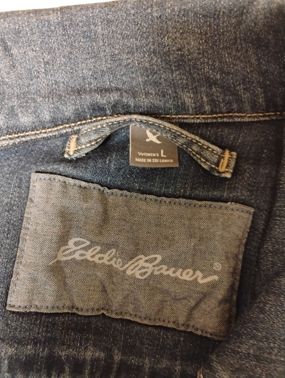 Eddie Bauer Stretch Blue Denim Jacket Woman's Large Tencel Rayon Soft - Picture 6 of 8